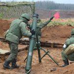 На фото бойцы 2-й миномётной роты 30 ОМСРБ участвуют в боевых действиях на Донбассе.
