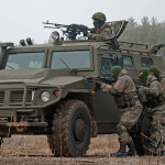 На фото спецтранспорт для солдат на СВО, такой нужен солдатам на фронтовом направлении в Донецкой области.