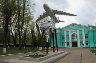 На фото памятник военным летчикам проходящим службу в поселке Сеща. Городская администрация просит помочь.
