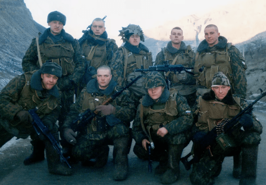 На фото военные бойцы 228 МСП находящиеся на специальной операции в зоне Донбасса.
